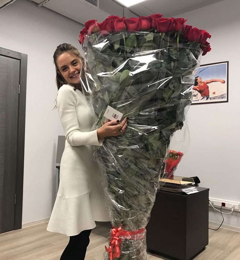 101 роза 180 см Гигантские розы 180 см